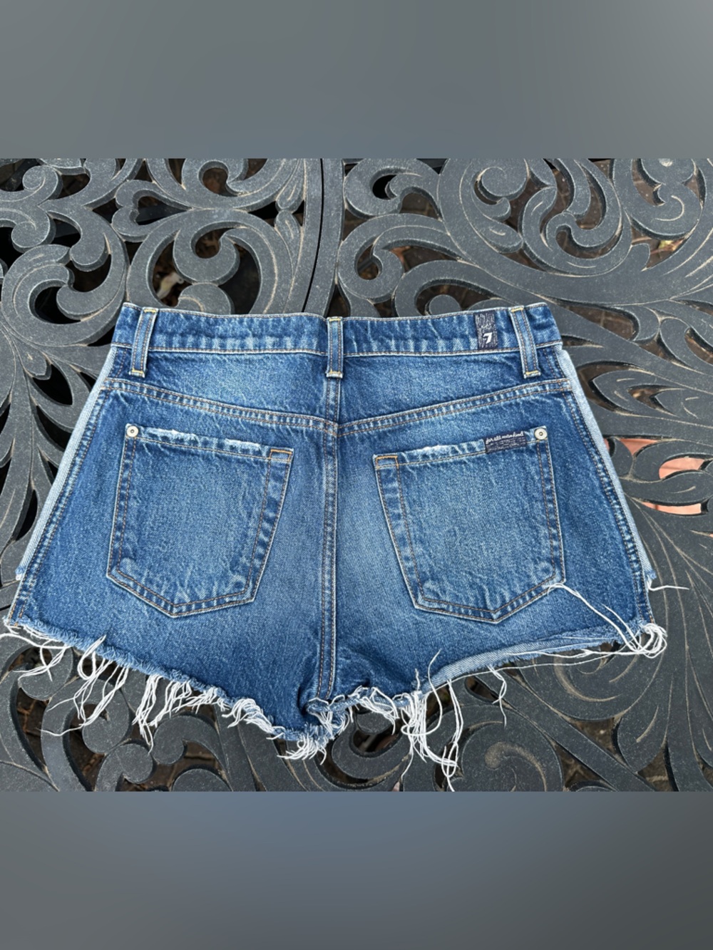 7 for all mankind jean shorts size 25 - Picture 4 of 8